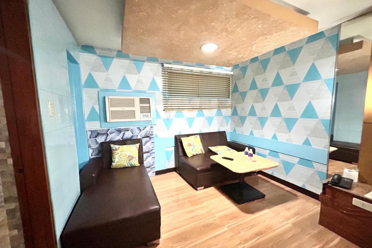 Oyo 971 Liza Lodge Pasay Eksteriør bilde